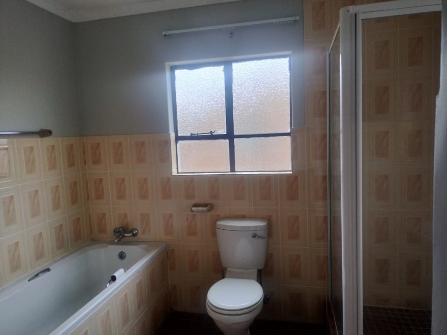 3 Bedroom Property for Sale in Mandela View Free State